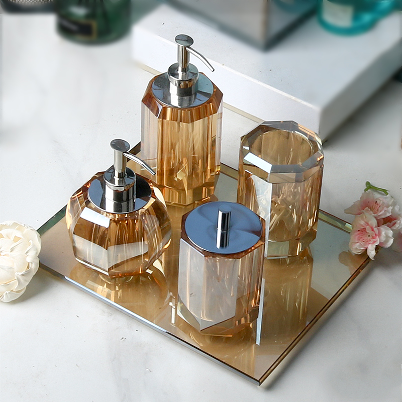 Zara Home Bathroom - Butelka na balsam z kryształowego szkła