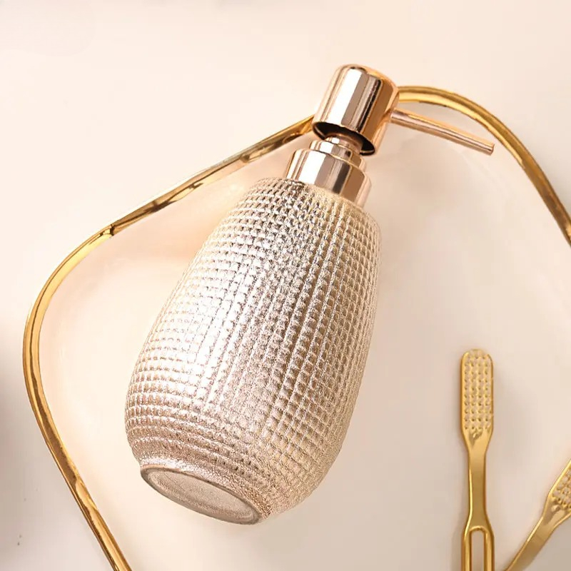 Zestaw akcesoriów łazienkowych – Zara Home Bathroom recenzja i cena