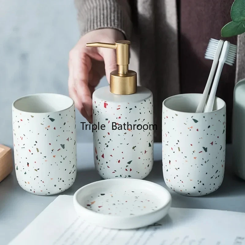 Europejska dekoracja łazienki  – Zara Home Bathroom recenzja i cena