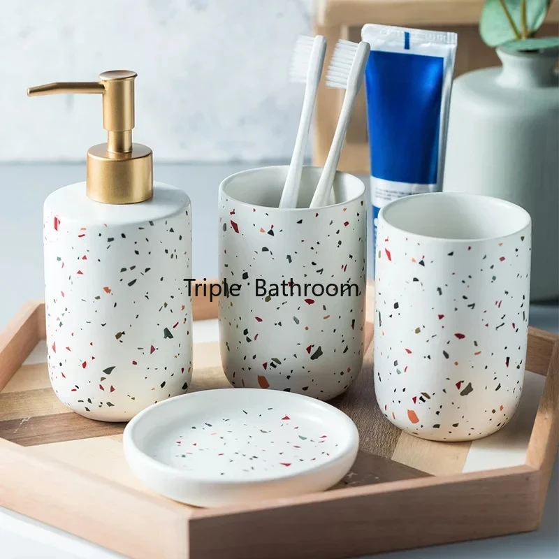 Europejska dekoracja łazienki  – Zara Home Bathroom recenzja i cena