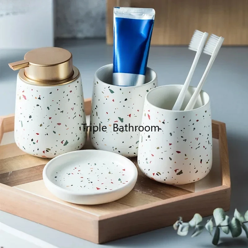 Europejska dekoracja łazienki  – Zara Home Bathroom recenzja i cena