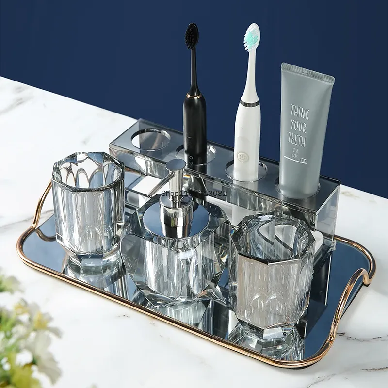 Kryształowy Zestaw Akcesoriów  – Zara Home Bathroom recenzja i cena