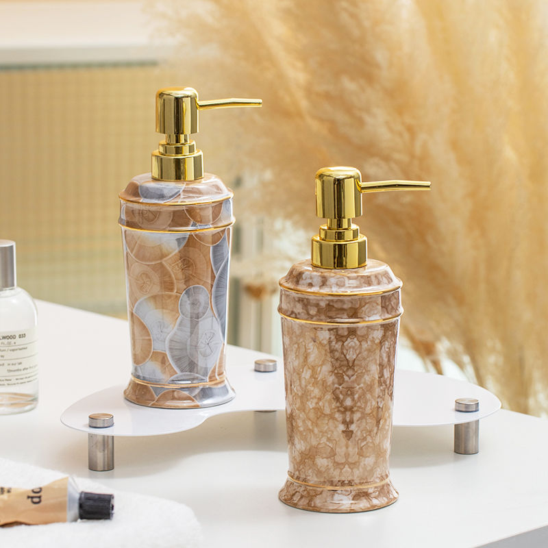 Ceramiczna butelka z płynem do – Zara Home Bathroom recenzja i cena