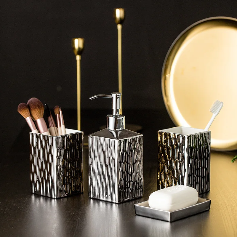 Ceramiczny zestaw akcesoriów ł – Zara Home Bathroom recenzja i cena